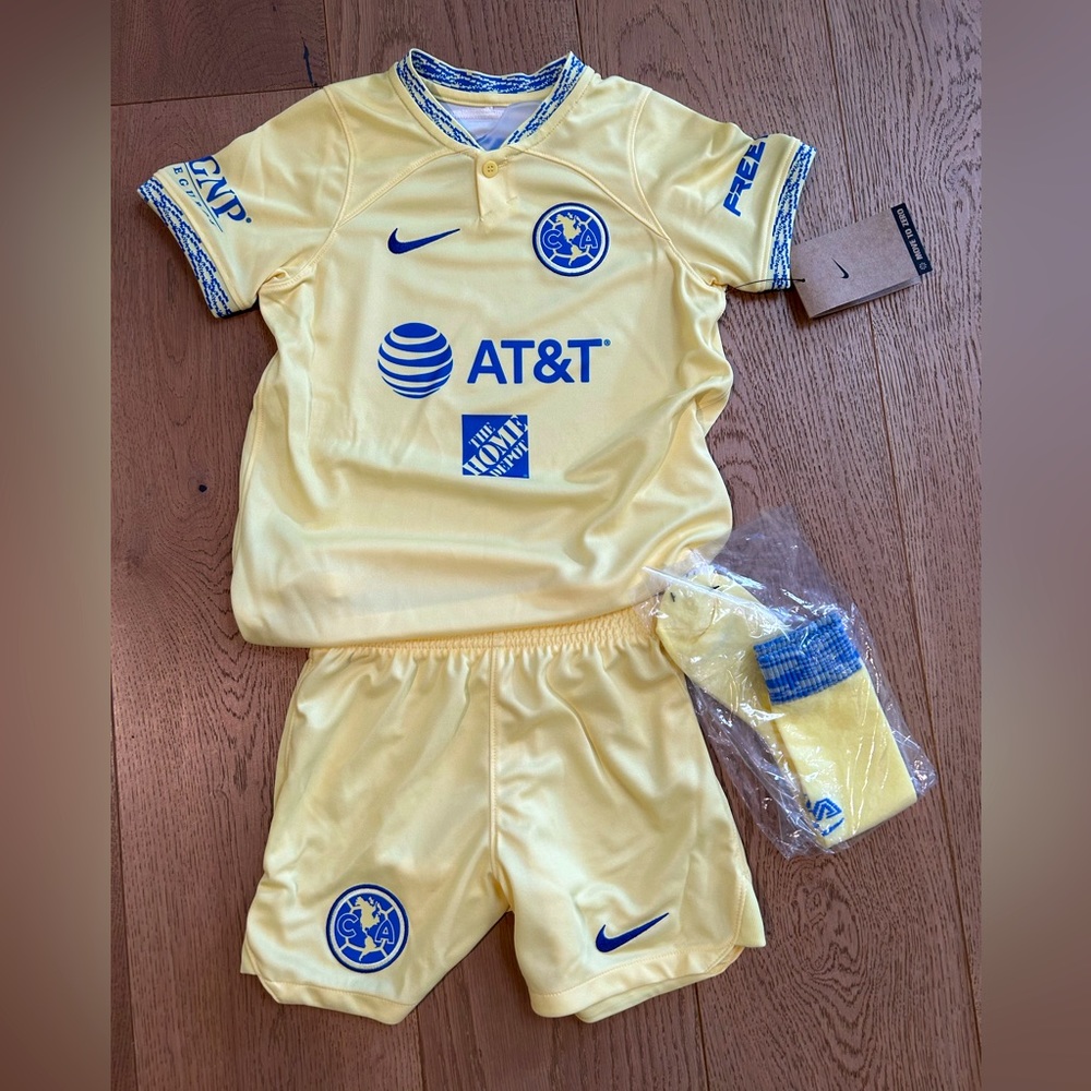 NWT Nike Club America Soccer Jersey Set - Little Boys Size  4-5